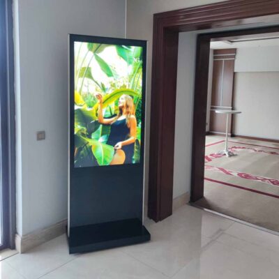 pantalla publicitaria